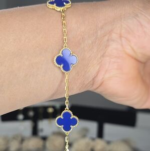 Elegant Gold and Blue Clover Bracelet